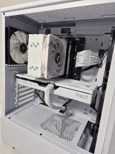 GAMER PC! Ultra 7 265 / RTX 5070 / 32GB DDR5 / 1TB NVMe / 750w Gold 