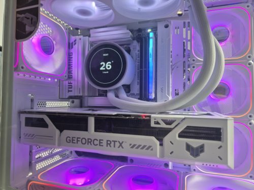 Asus BTF White Gaming PC! 7800X3D / RTX 5070 Ti / B850 / 32GB 6000MHz / 2TB NVMe / 850w Gold!